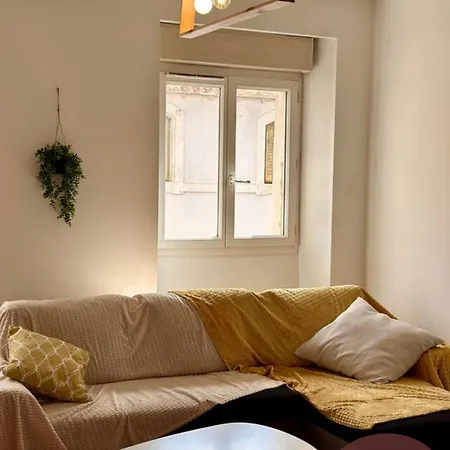 Joli T3 Renove, Au Coeur De Ales, Pour 6pers Appartement