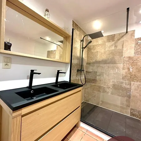 Joli T3 Rénové, Au Coeur De Alès, Pour 6pers Apartamento *